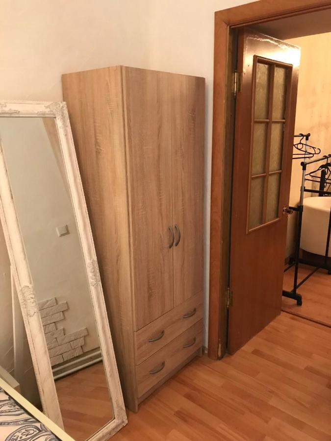 Apartamento Khmelnytsky Street Near Opera Leópolis Exterior foto